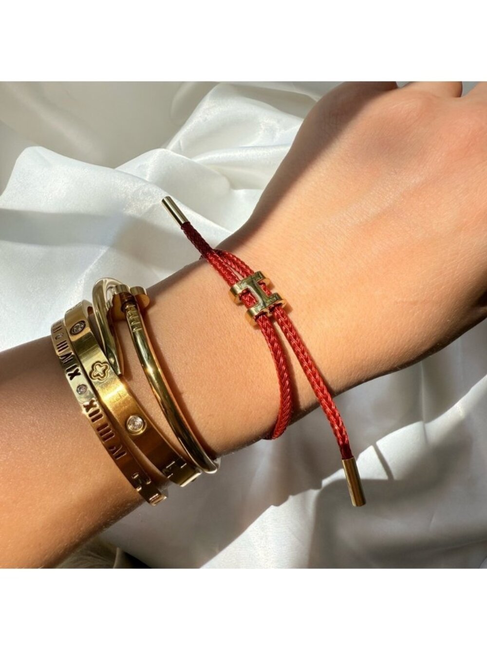 Adjustable wire bracket Red and Gold Braided Bracelet